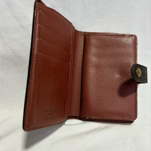 Louis Vuitton Brown and Tan Monogram Card Holder - Picture 4 of 14